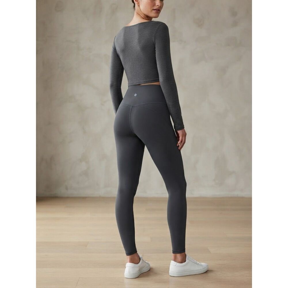 Lululemon Black Leggings Size 6 Gently Used
